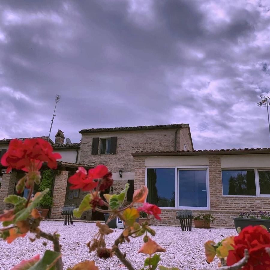 Bed and Breakfast Casa Sorgente San Costanzo Exterior foto