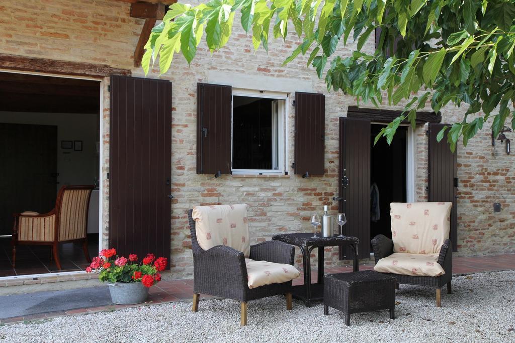 Bed and Breakfast Casa Sorgente San Costanzo Exterior foto